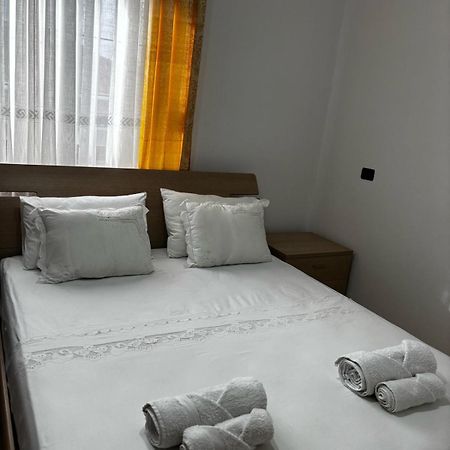 Guest House Adi Hoxha Berat Ngoại thất bức ảnh