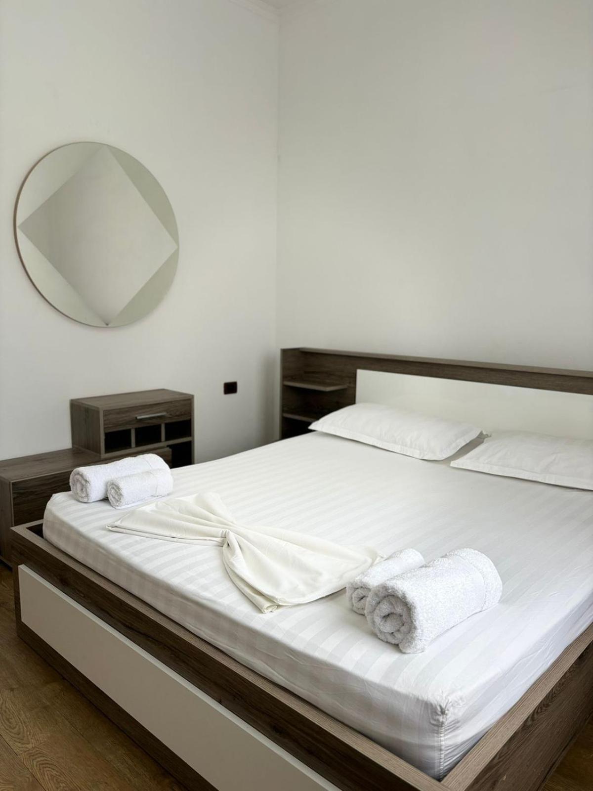 Guest House Adi Hoxha Berat Ngoại thất bức ảnh