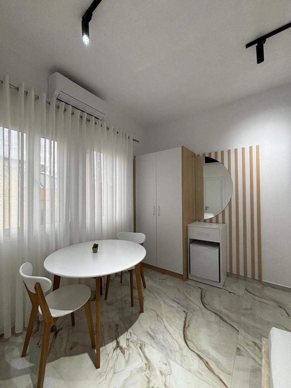 Guest House Adi Hoxha Berat Ngoại thất bức ảnh