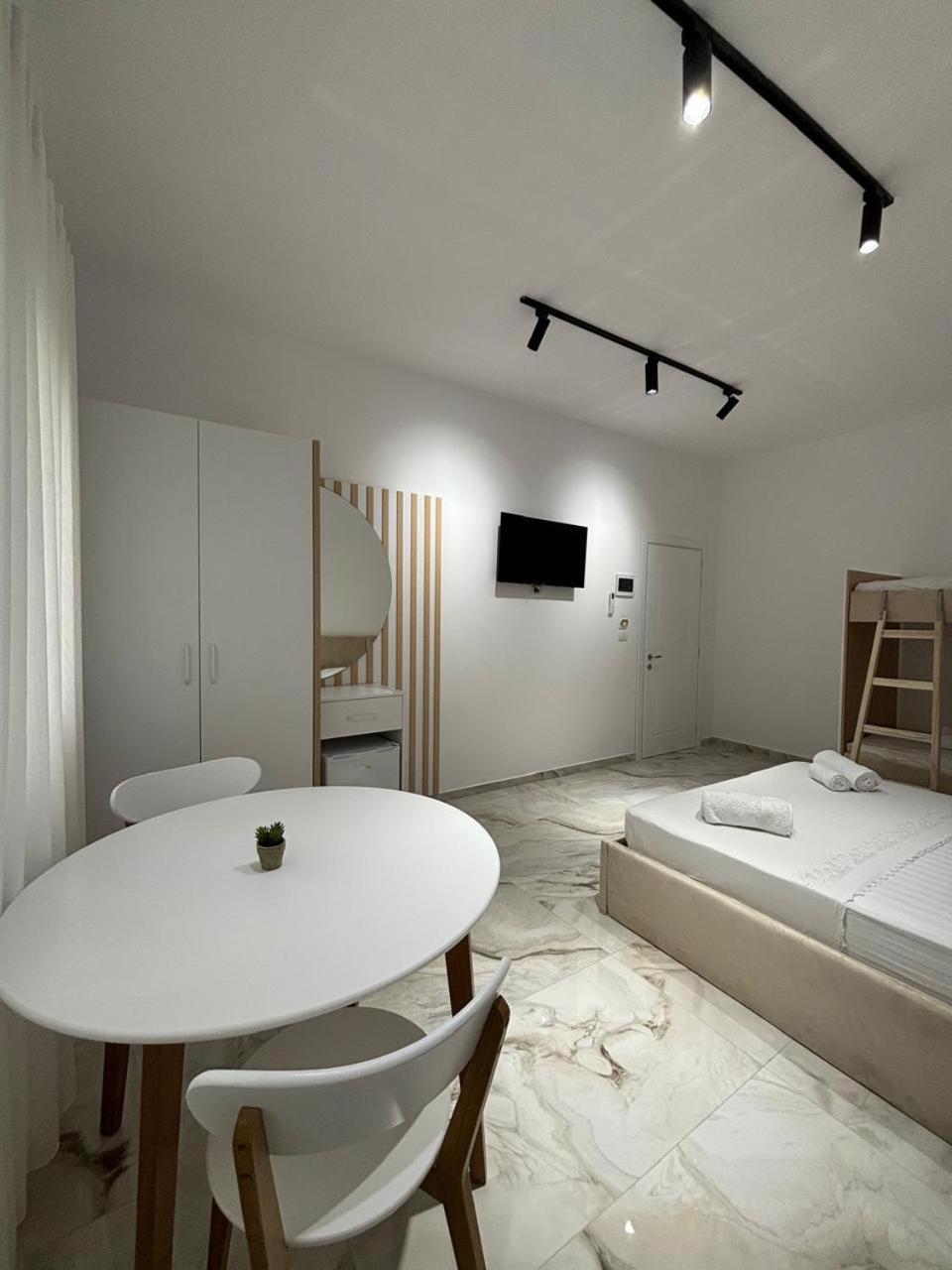 Guest House Adi Hoxha Berat Ngoại thất bức ảnh
