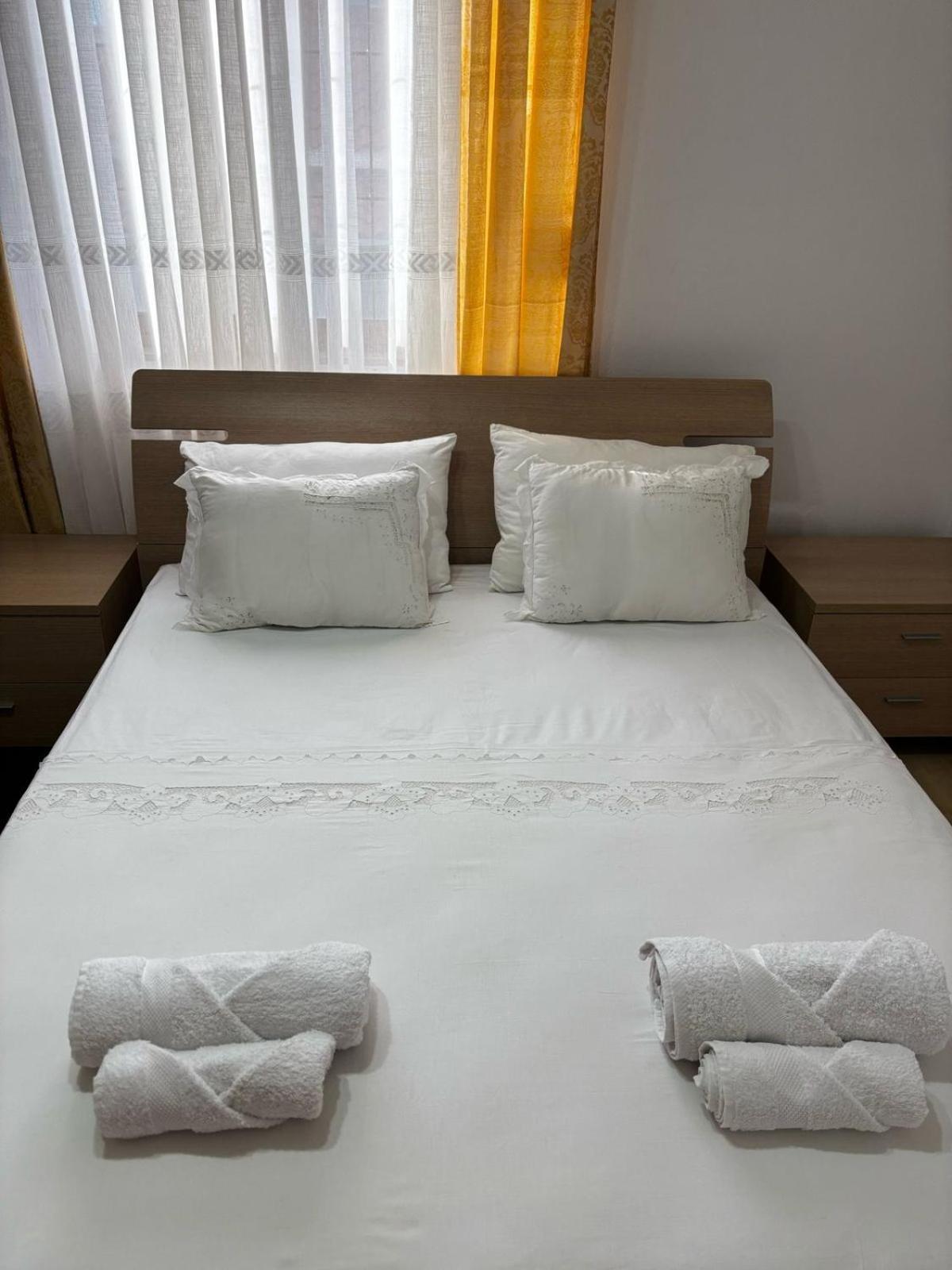 Guest House Adi Hoxha Berat Ngoại thất bức ảnh